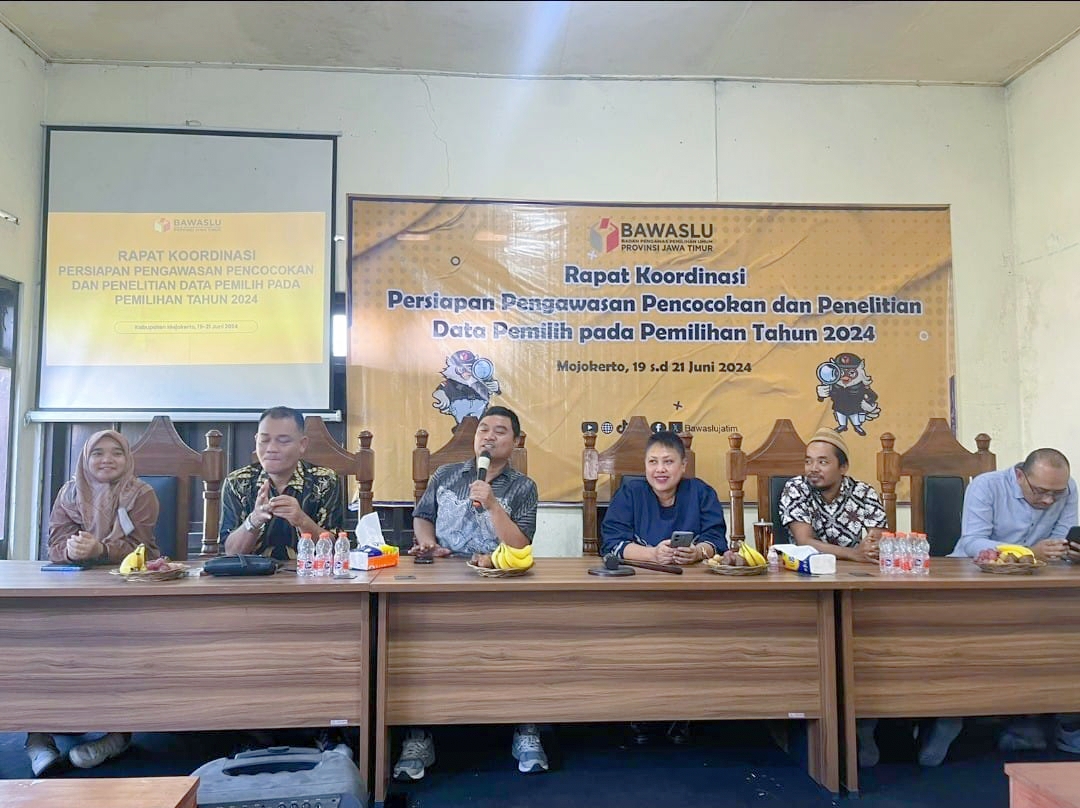 Rapat Koordinasi Persiapan Pengawasan Coklit Daftar Pemilih Tahun 2024 di Kantor Bawaslu Mojokerto, 19-21 Juni 2024.