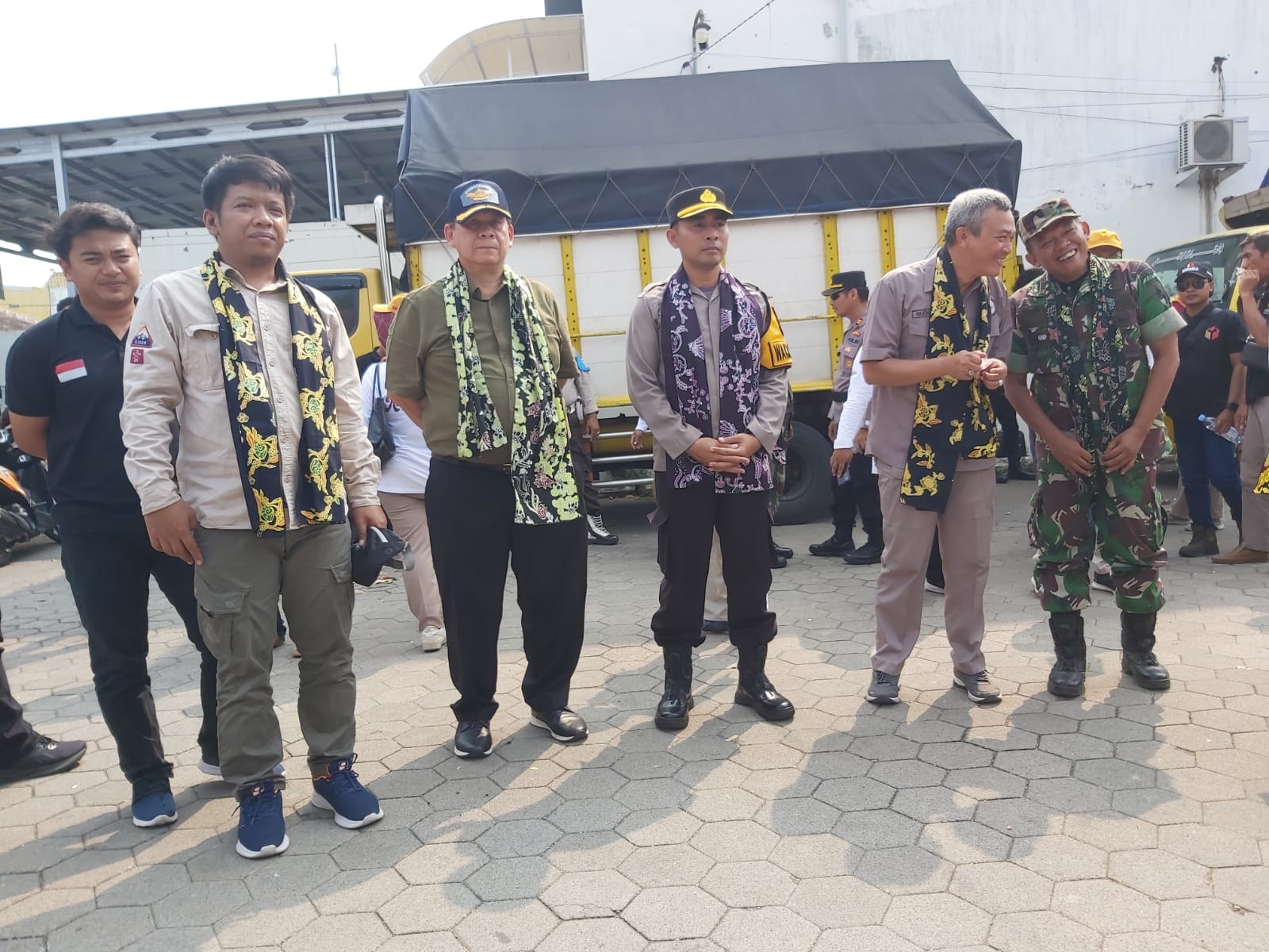 Sainur Rasyid, saat mengikuti apel pendistribusian logistik. 