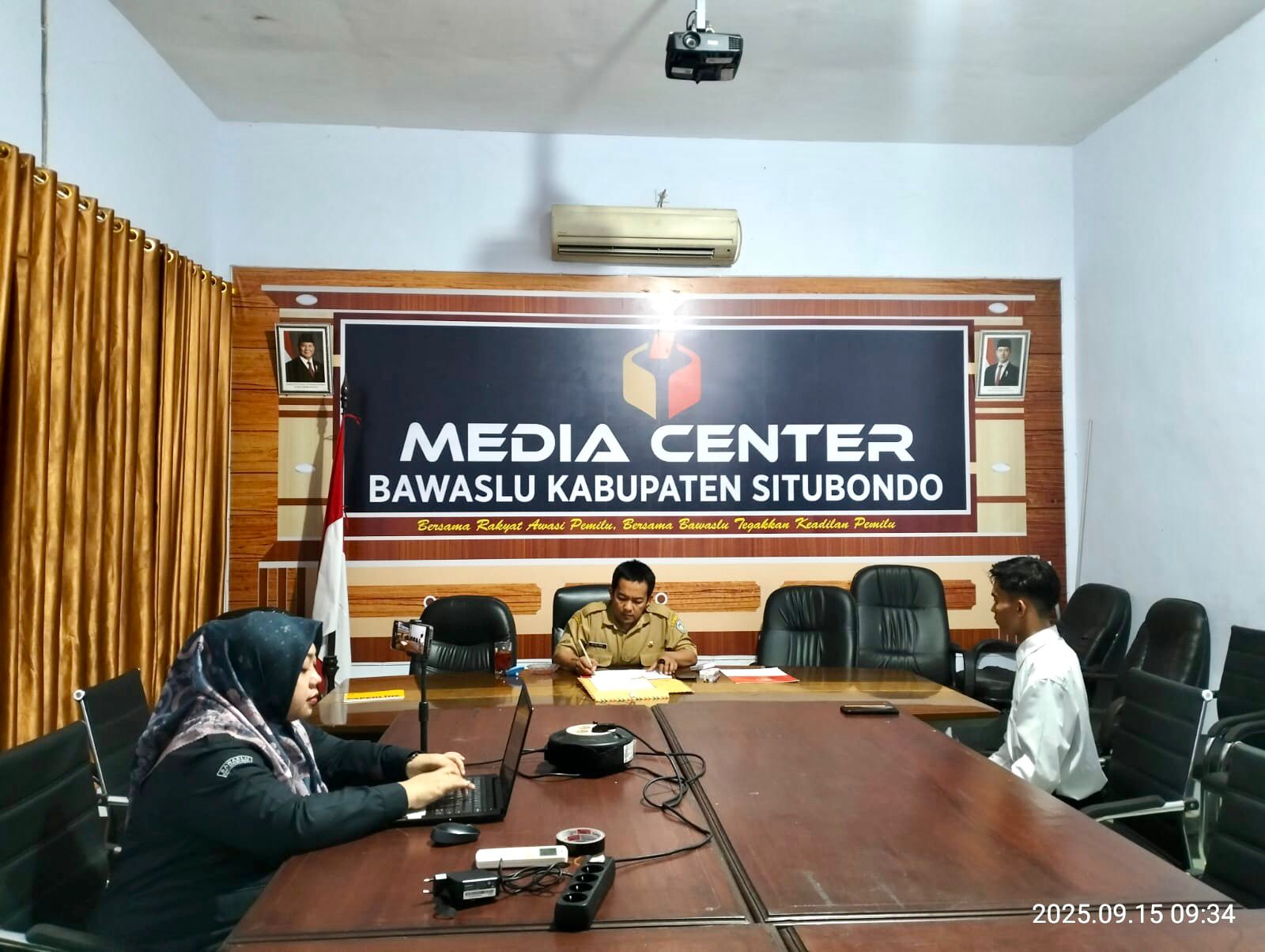 Bawaslu Situbondo Laksanakan Interview Tenaga Pendukung