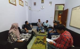 Bawaslu Situbondo saat menerima LSM Garda Sakera