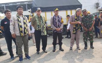 Sainur Rasyid, saat mengikuti apel pendistribusian logistik. 